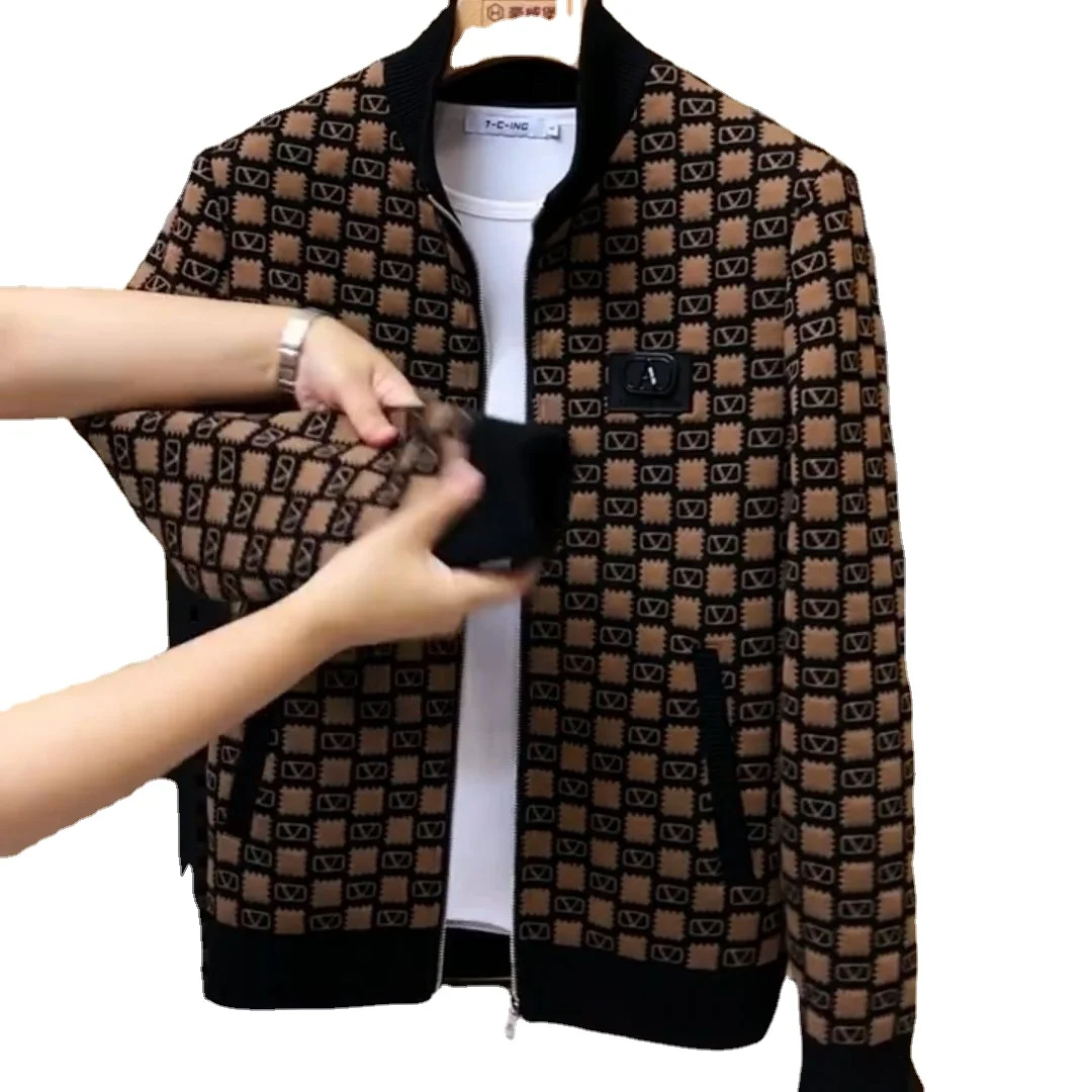 

New Men's Premium Coat 2023 Spring and Autumn Style Handsome Original Plaid Mock Neck Popular Jacket Small Fragrance