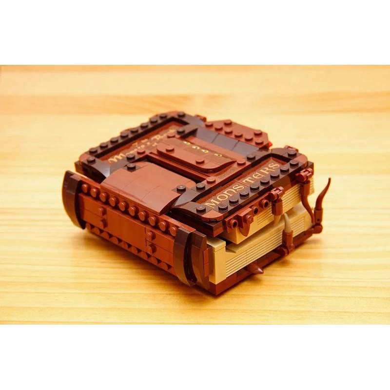 В наличии новая книга монстров 30628 Волшебная школа рубиус Хагрид строительные