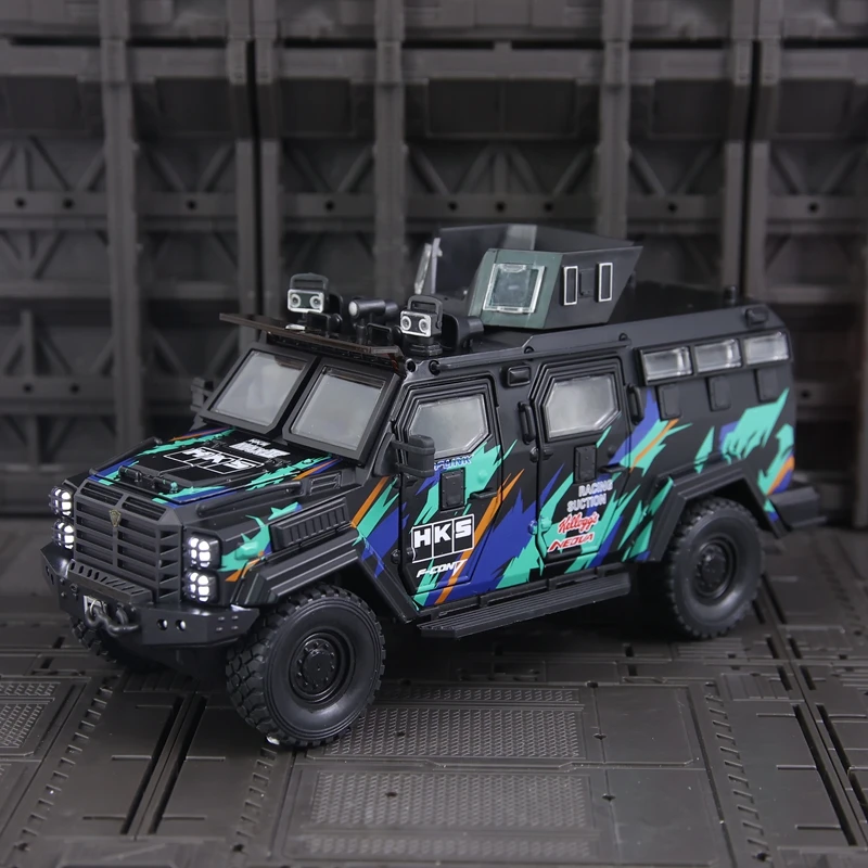 Фото Модель внедорожника 1:24 Swordtooth Tiger Explosion Proof Car Camouflage Alloy с имитацией звука и света. №5