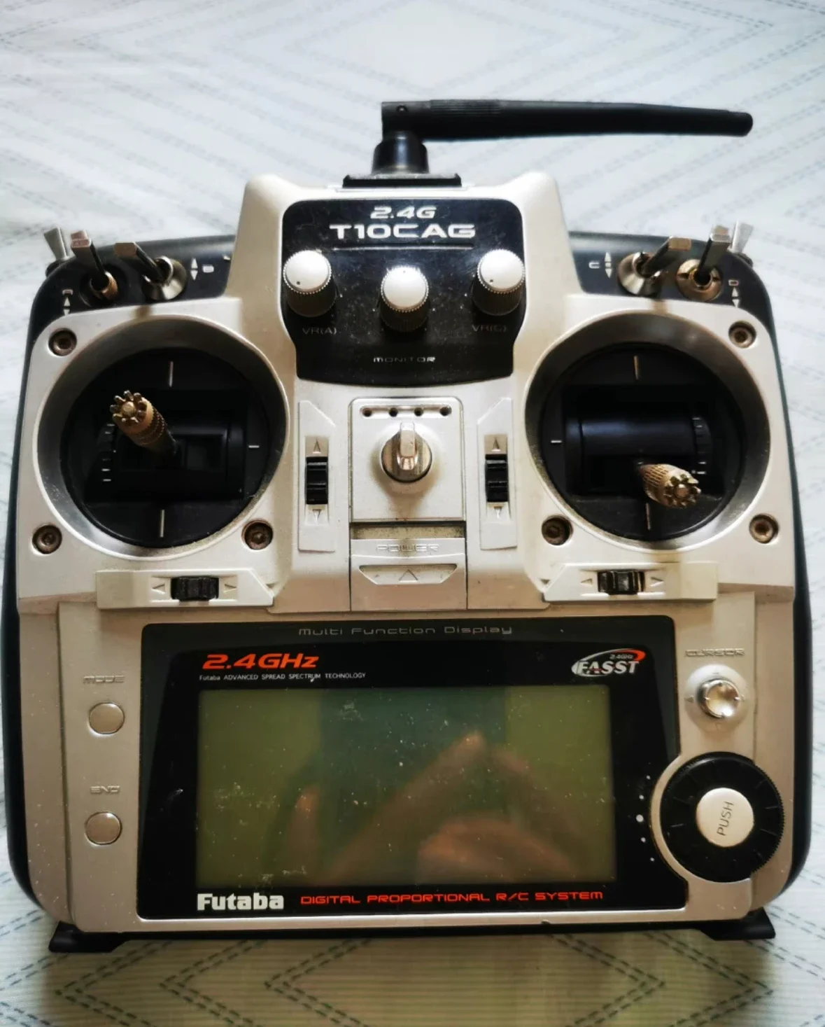 Фото Futaba ADVANCED SPREAD SPECTRUM 85% новый 10CAG 10C T10CAG 2.4GHz 2.4g FASST 2048 10-канальный передатчик TX для радиосистемы FASST №3