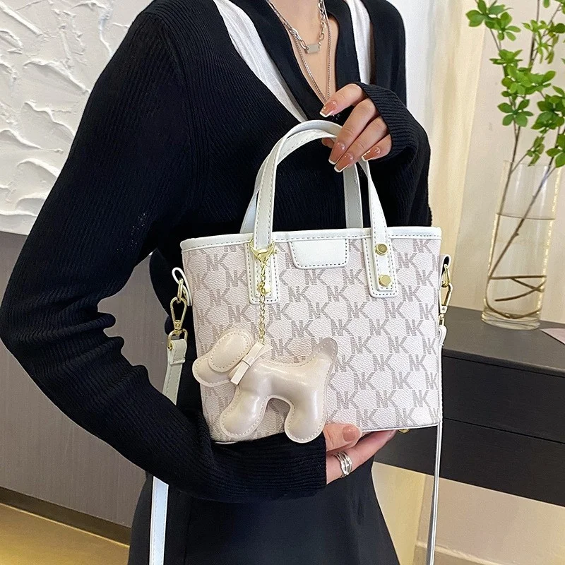 

New Women's Versatile Fashion Fresh Sweet Tote Bag PU One Shoulder Crossbody Bag Printed Letter Handbag Small Square Bag