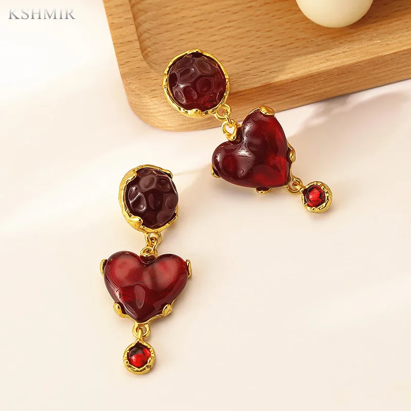 

KSHMIR's new vintage wine red love resin medieval women's earrings are vintage earrings with exaggerated temperament