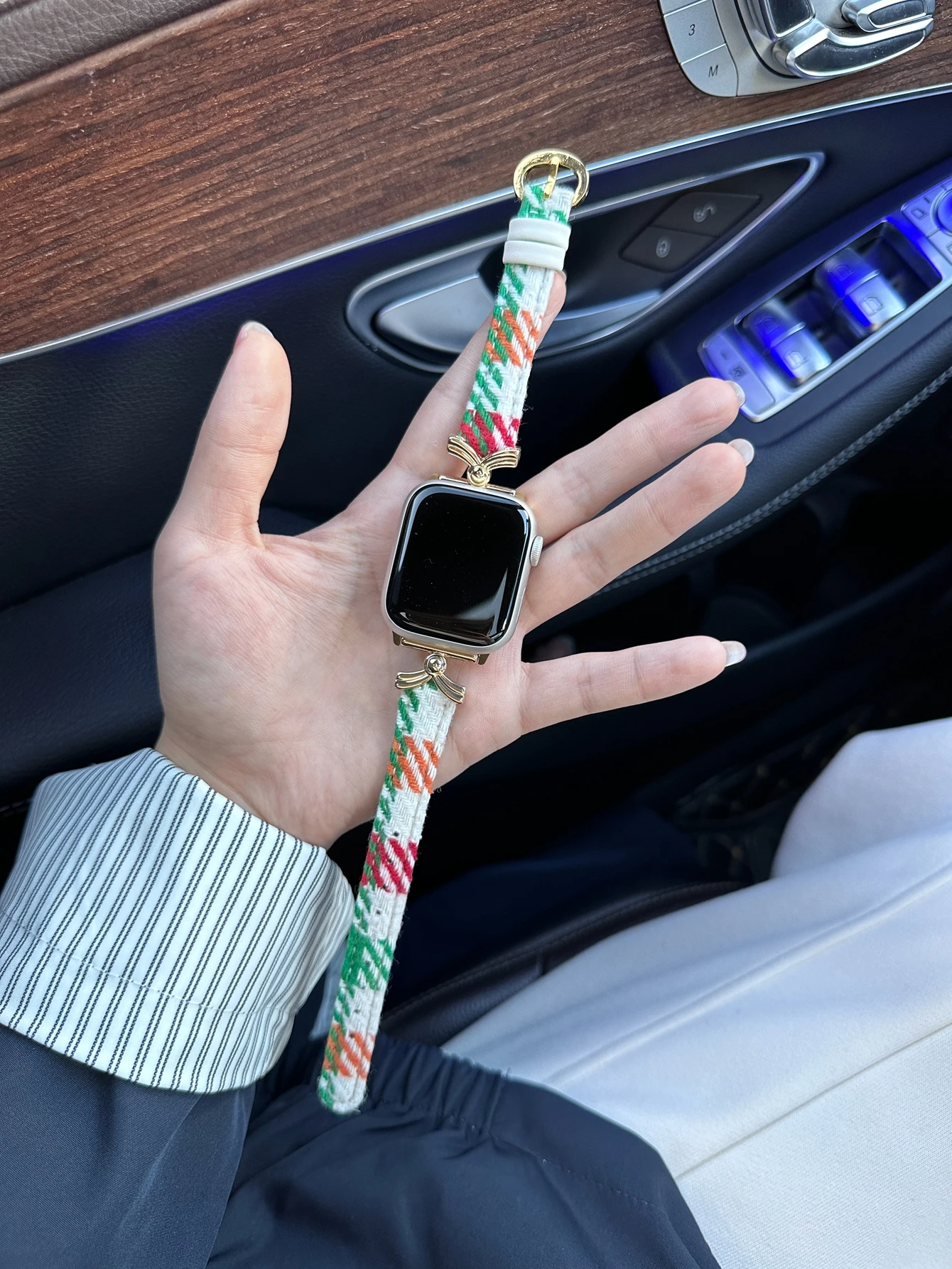 Фото Эксклюзивная металлическая кожаная петля Correa для Apple Watch, женский ремешок серии 11/10/9/8/7/6/5 40 мм, 41 мм, 42 мм, 44 мм, 45 мм, 46 мм, 49 мм №2