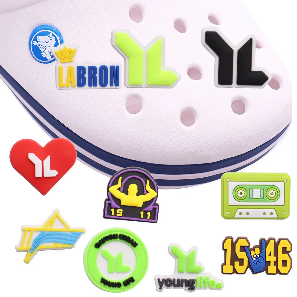 

1PCS Young Life Shoes Charms Accessories Buckle Clog Sandals Shoe Decorations DIY Wristbands Croc Jibz Kids Party Gift