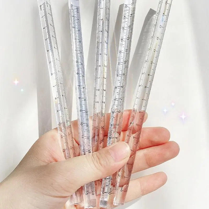 

Прозрачная триангулярная линейка umfinger 20 см