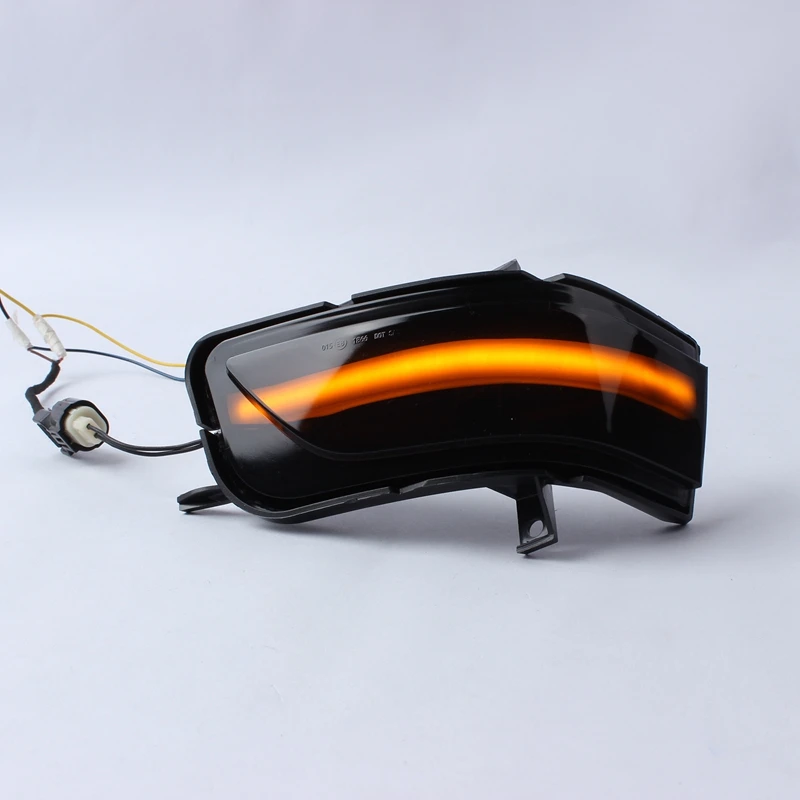 Динамический указатель поворота для автомобиля