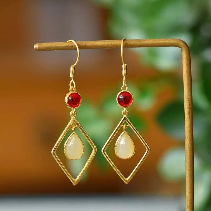 Изысканные медные инкрустированные Hetian Jade White Water Drop женские серьги Laicai