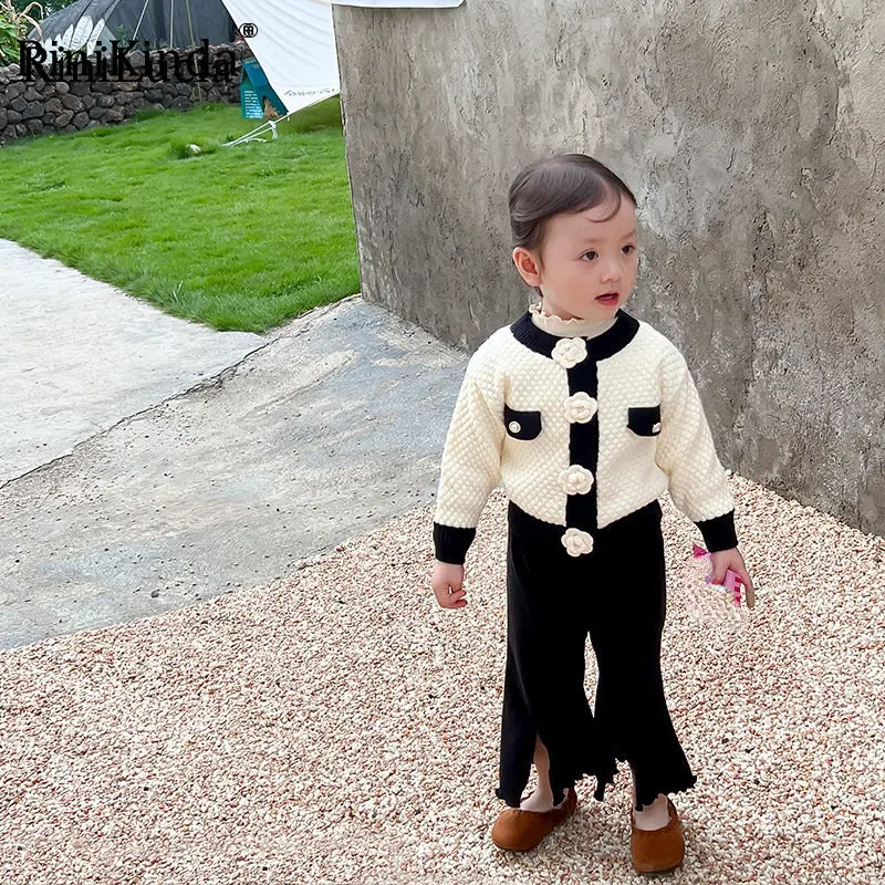 

RiniKinda 2022 Autumn Children Girl 2PCS Clothing Set Flower Knitted Cardigan Coat Split Flare Pants Baby Girl Clothes Suit