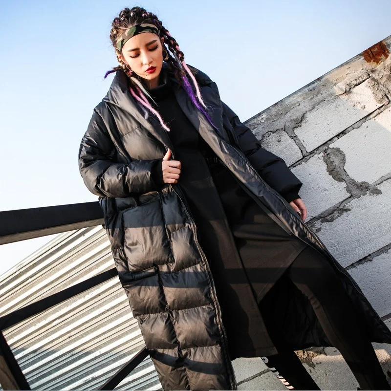 2022 New Warm and Fashionable Korean Ladies Winter Loose Jacket Women's Hooded Long Coat Retro Over The Knee Padded Parker
