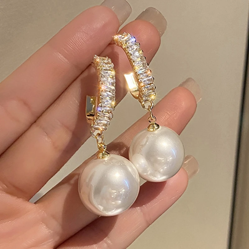 

Luxury Fashion Big Pearl Drop Dangle Earrings For Women Banquet Party Jewelry Charming Gift