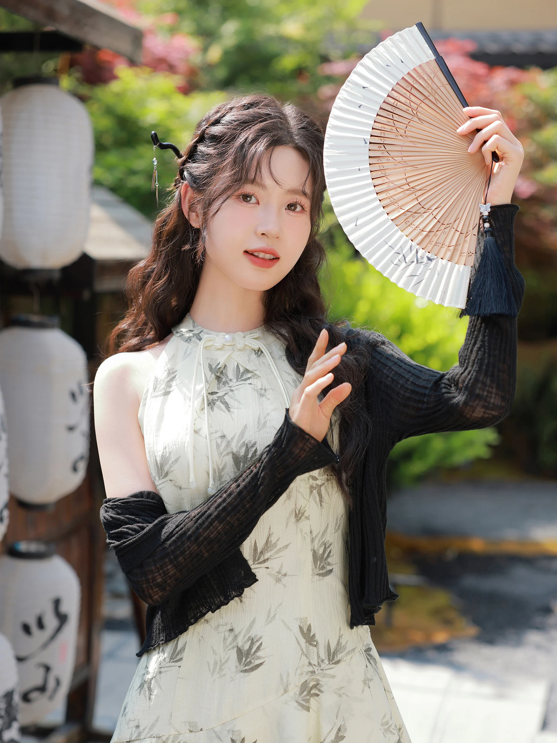 Lingqi 2024 Gentle Retro Thin Pearl Button Cardigan Small V-neck Slim fit Slimming Top Outerwear |