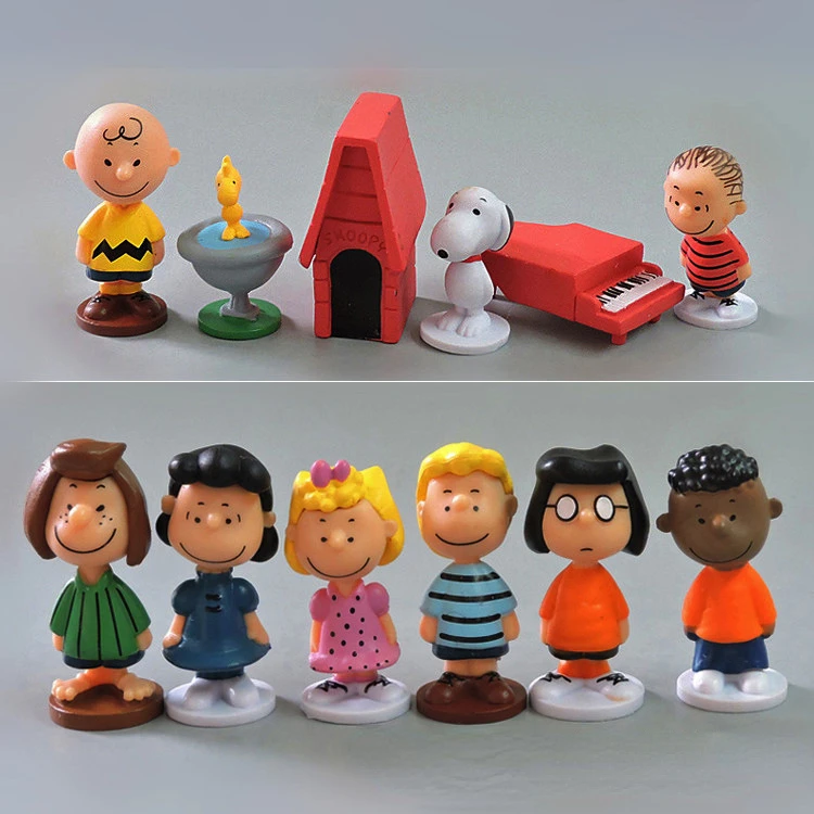 

Snoopy Cute Kawaii Decoration Hand-Made Blind Box Movie 12 Snoopy Brown Cake Doll Ornaments Hand-Made Doll