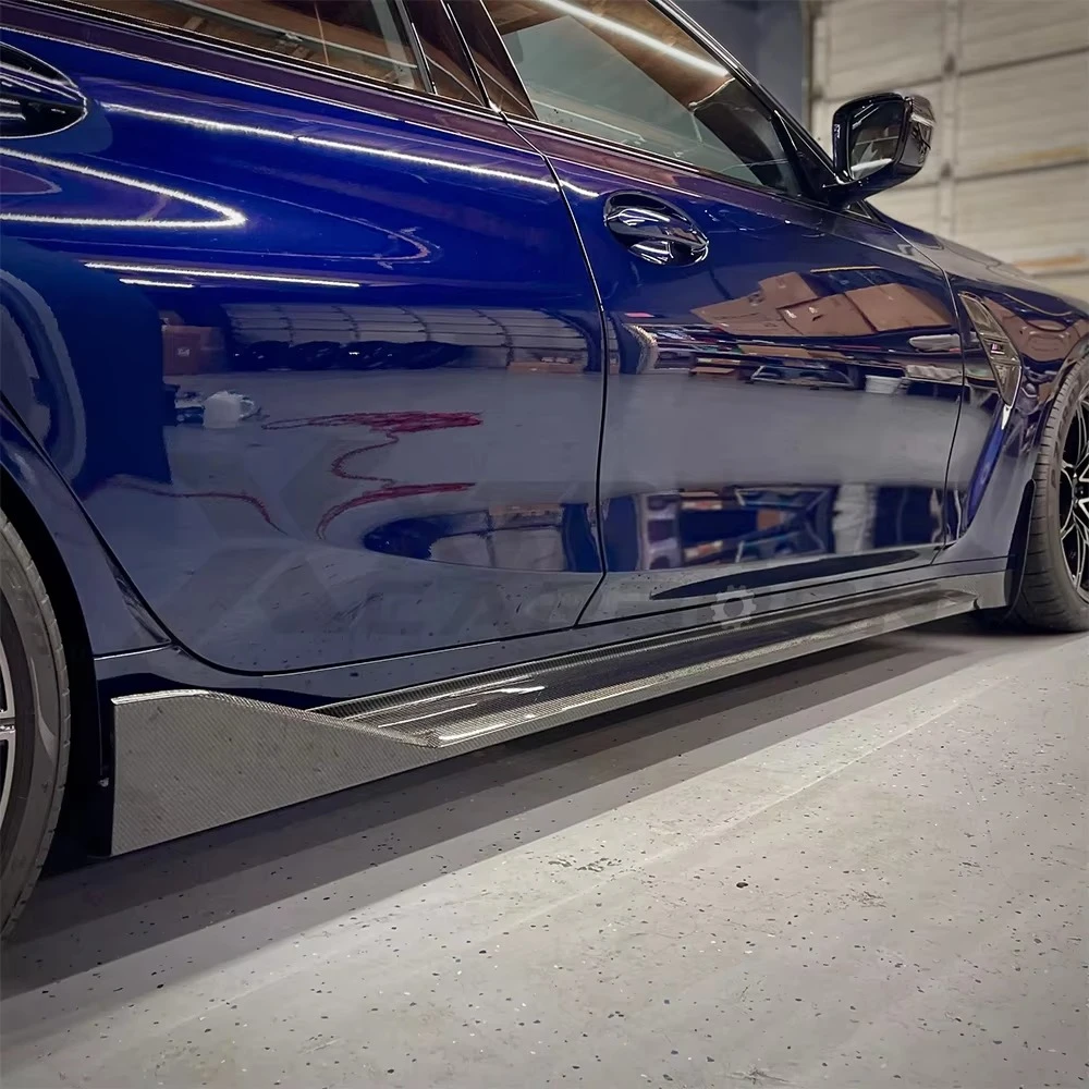Фото Комплект боковых накладок STLF 3K из сухого карбона с твиловым плетением для BMW G80 M3 G82 M4 в стиле M Performance №3