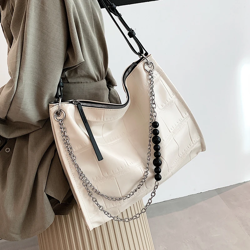 2022 New Fashion Large Capacity Handbag Beaded Metal Chain Shoulder Strap Shoulder Bag Fashion Casual Versatile Tote Bag Women