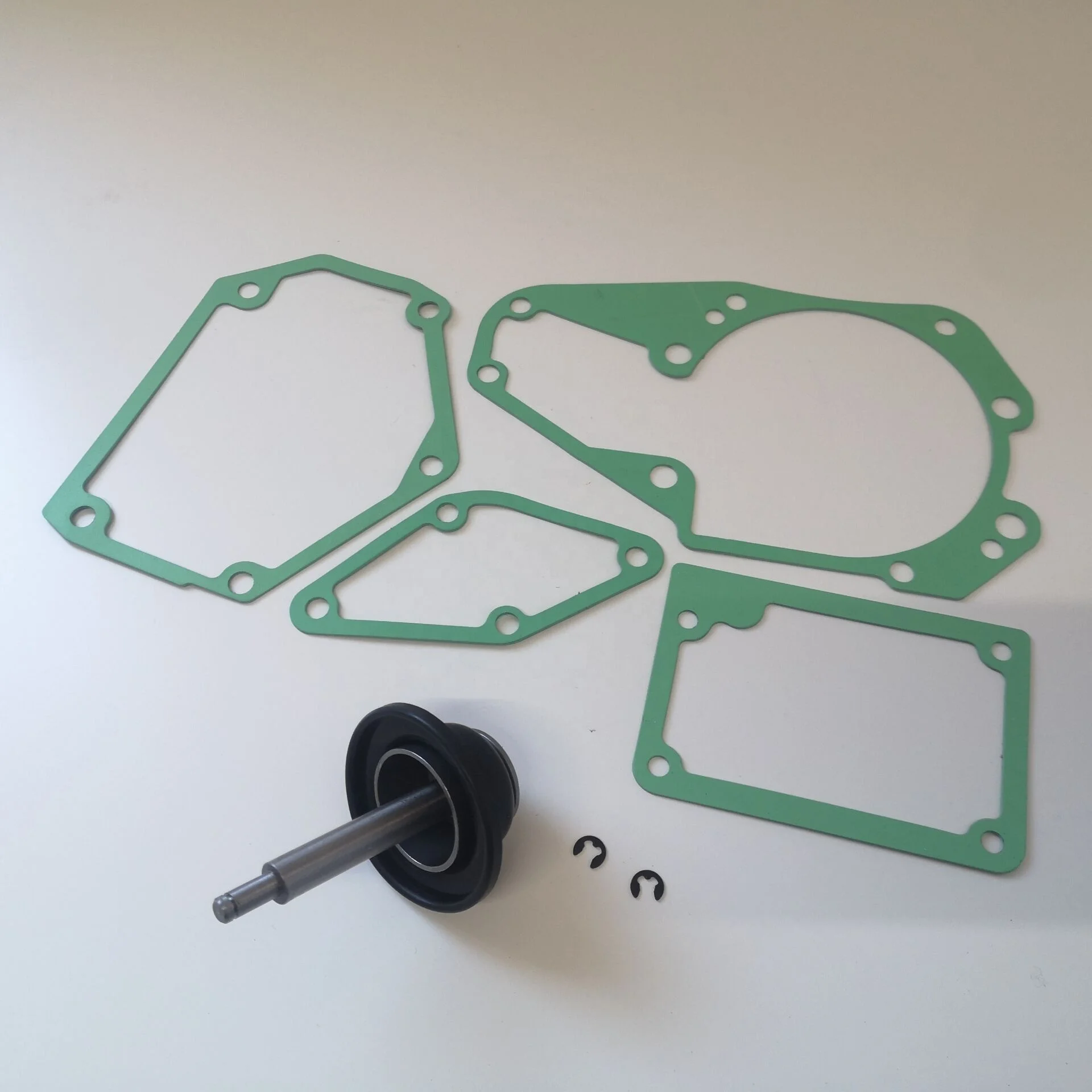 

Ремкомплект регулятора скорости 02111580 Прокладка контроллера deutz BFM2012C 02113543