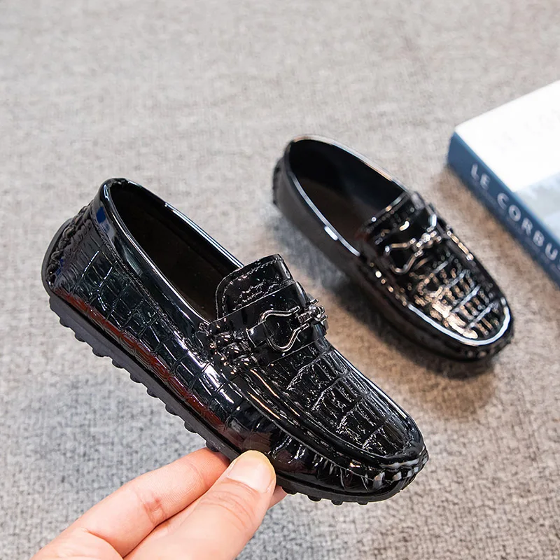 

Boys Glossy Leather Shoes for Party Wedding Shows Kids Fashion Solid Black Flat Non-slip Children Moccasin Shoes
