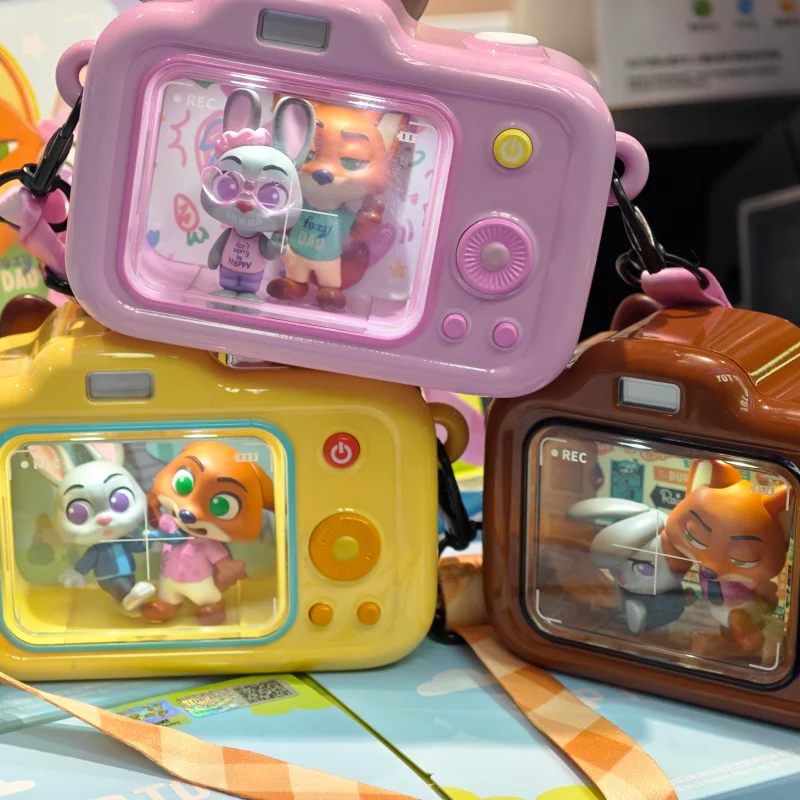 Фото Новинка! Оригинальные коллекционные фигурки Toptoy Zootopia Джуди и Ник из серии Frozen Moment в слепых коробках. Модели-украшения. Игрушки-сюрпризы. №4