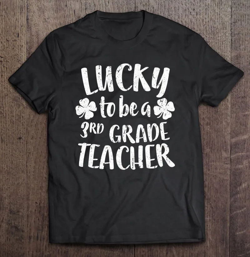 

Футболка мужская с надписью «Lucky To Be A» 3 класса