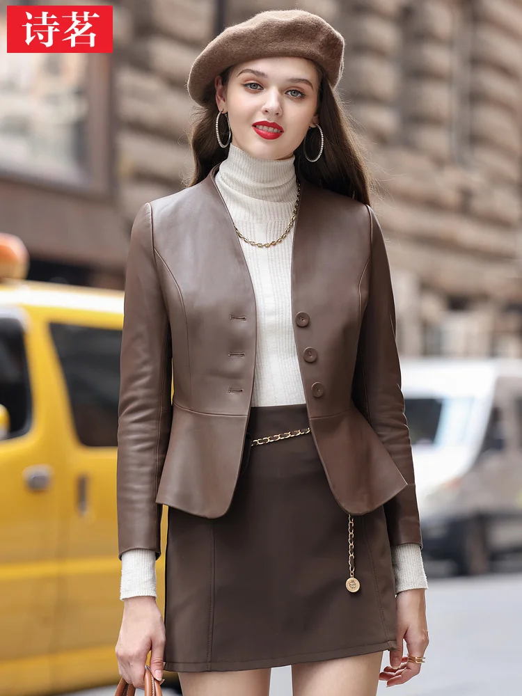 Рисунок 4 - Женское короткое пальто из натуральной кожи