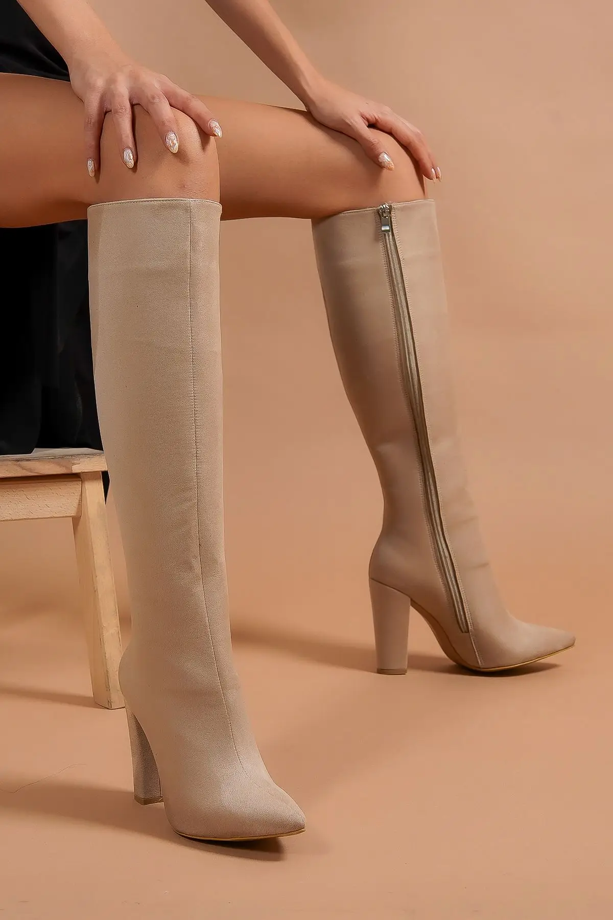 

Women's Fashion Handmade Special Suede Woman Boots
