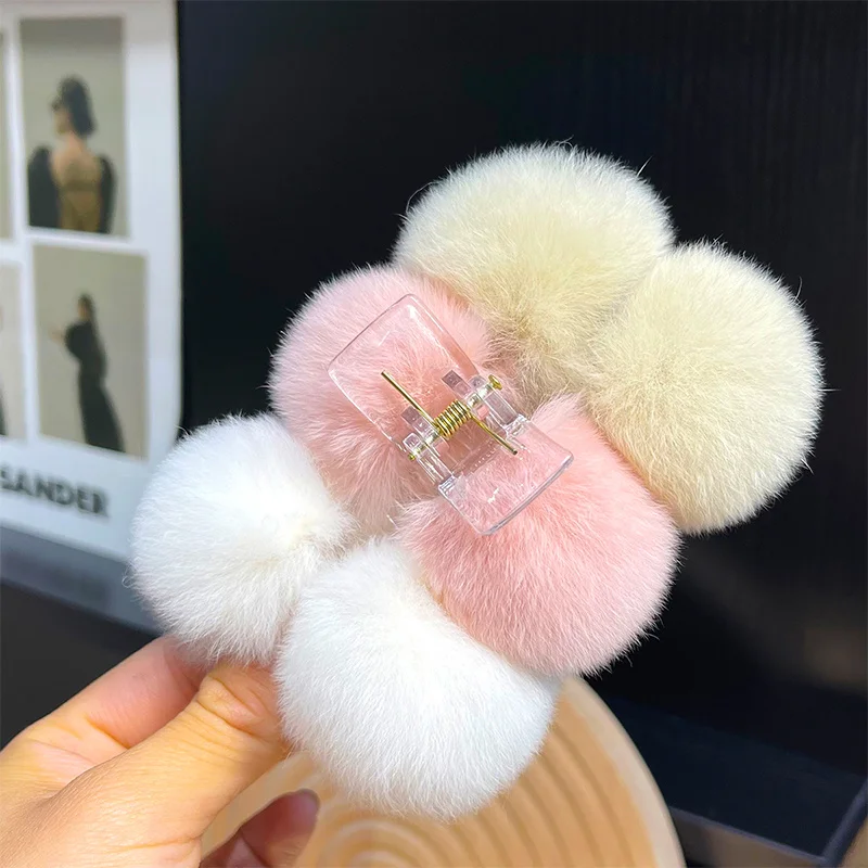 

Fashion Solid Color Retro Female Hairpin French Elegant Plush Hairpin Back Of The Head Sweet Shark Clip Hairpin Headwear