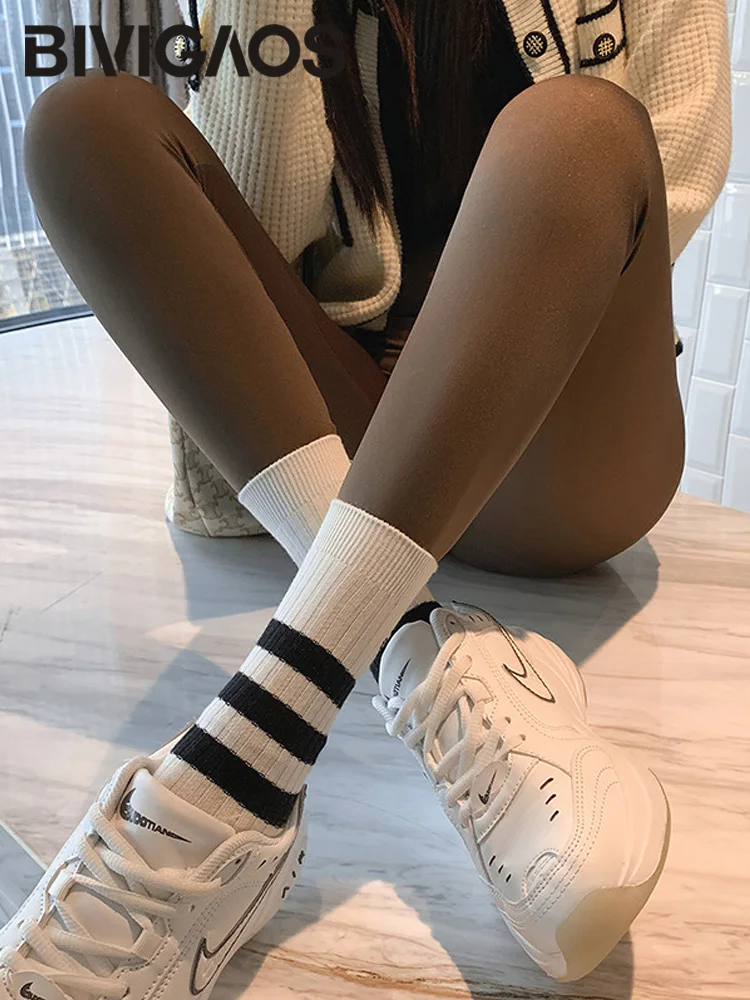 Пикапшылар әйел құрбысын былғап алды