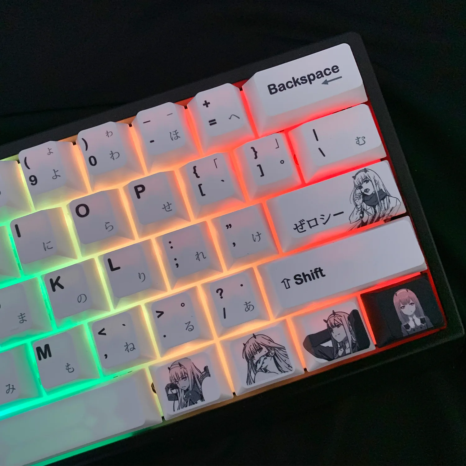 Funblocks DARLING in the FRANXX Zero Two 131 Keycaps PBT
