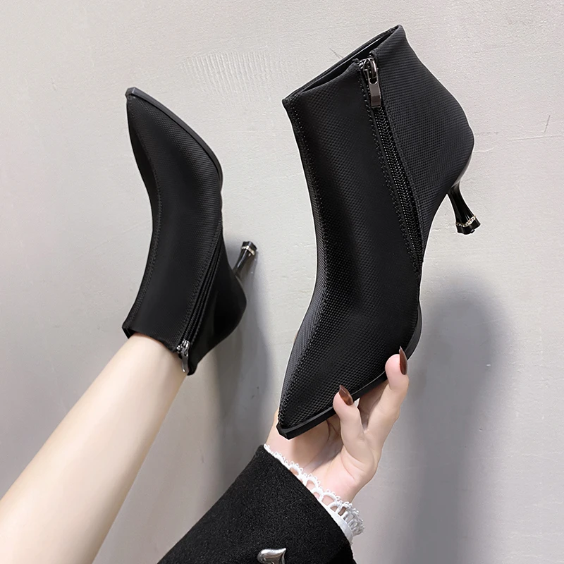 

Женские резиновые ботинки, Черные ботильоны на молнии, с острым носком, Осень-зима 2022