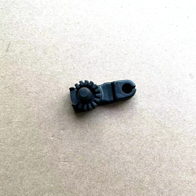 

1 шт. для VW Old Touareg Audi Q7 Cayenne, кронштейн кабеля капота двигателя