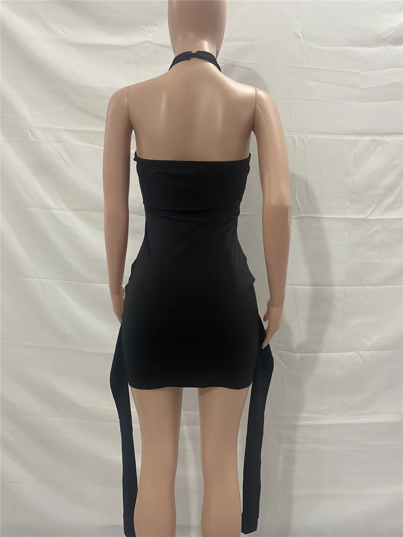 Черное Бандажное мини-платье с вырезами сексуальное облегающее платье без