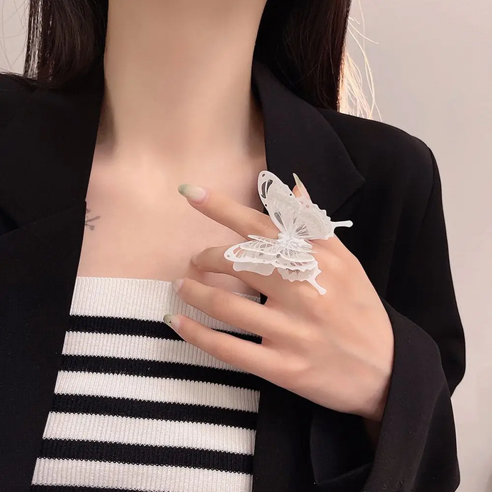 

Black/White Female Three-Dimensional Butterfly Ring Korean Style Open Ring Creative Temperament Retro Ring Fashion Jewelry