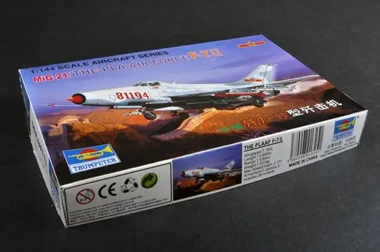 Trumpeter 01325 масштаб 1/144 комплект модели MiG-21 The Pla Air Force F-7II