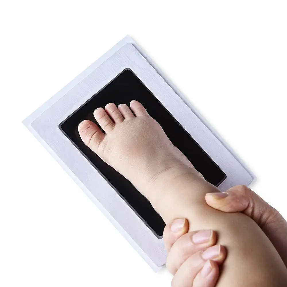 

Handprint No Touch Skin Inkless Ink Pads Kits for 0-6 Months baby gadgets hugs and kisses xo baby memory