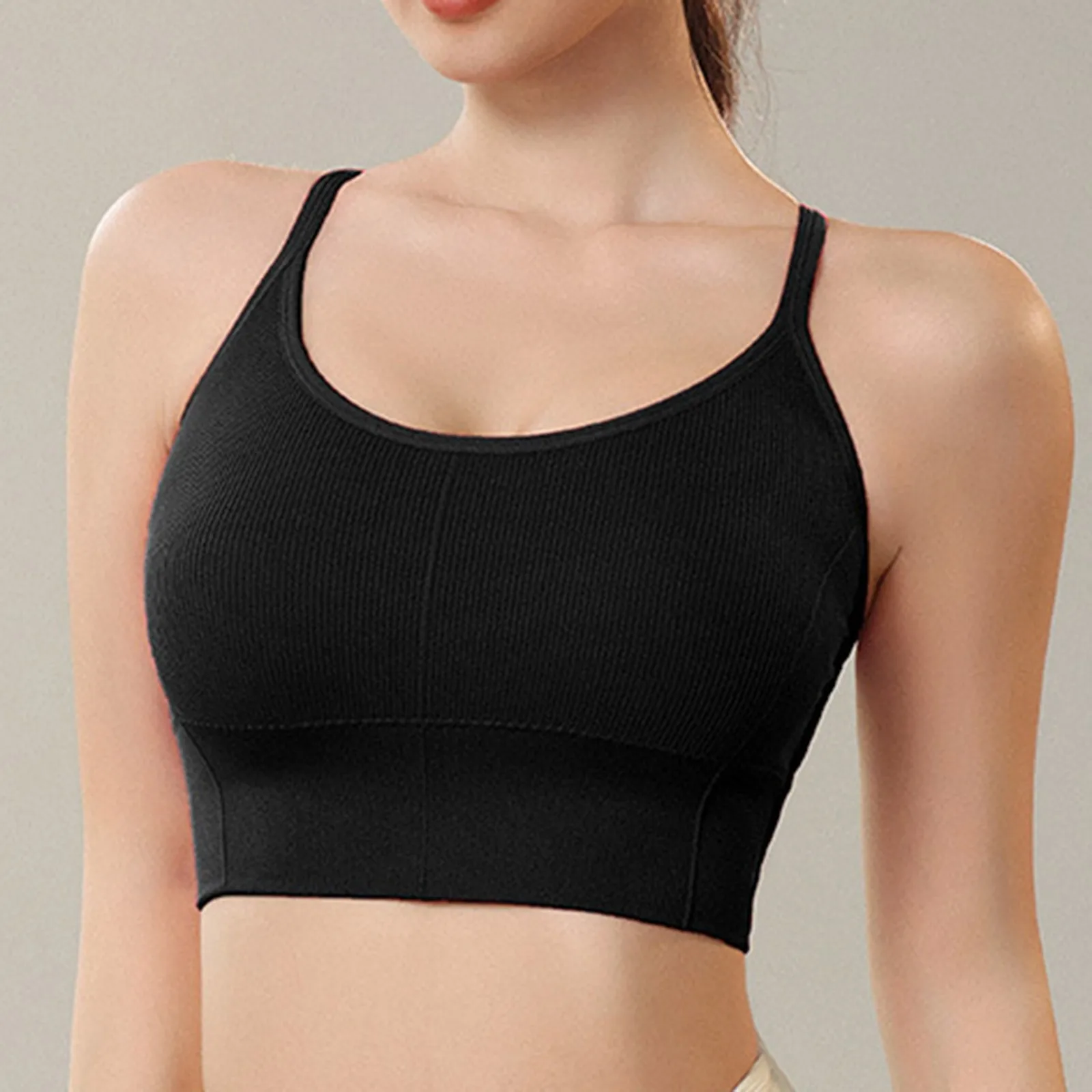 

Женский спортивный бюстгальтер с чашками пуш-ап