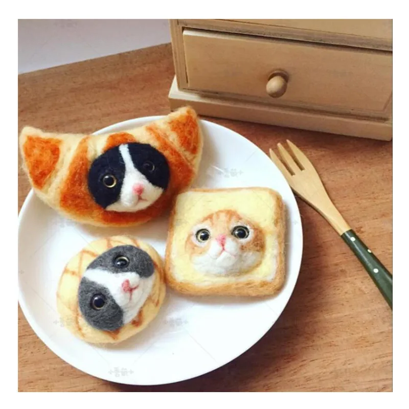 

Croissants, cats wool needlepoint kit wool felt needle felting decoration craft needlecraft DIY ha