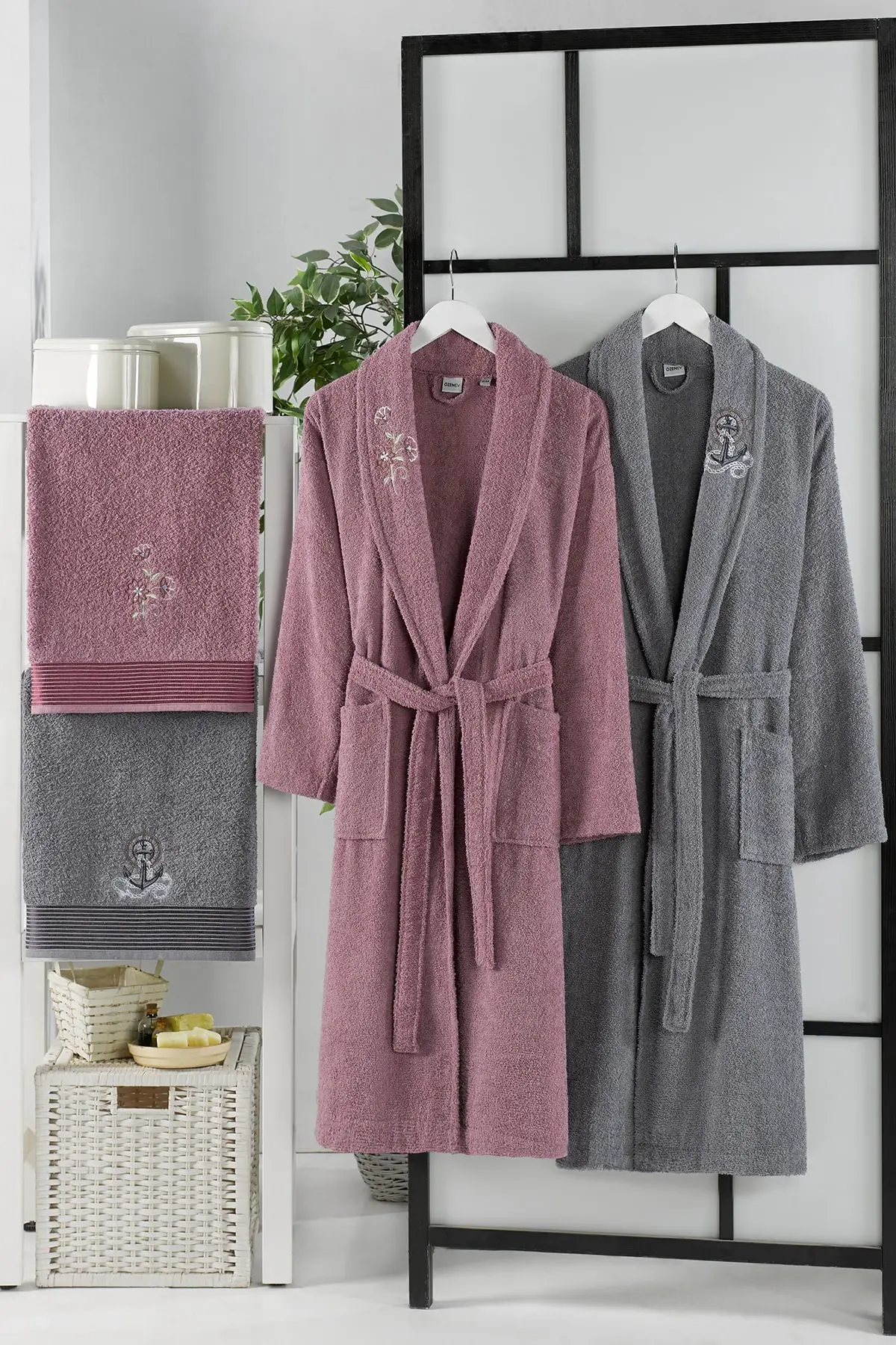 4-Piece Family Bathrobe Set Anthracite Plum - Bath Towels, Hotel Bathrobes, Hand and Face Towels, 100% Cotton, Bath Products