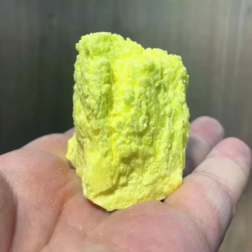 

Натуральный желтый малахит