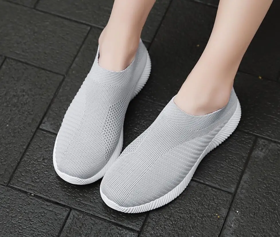 New Net cloth Women Sneakers Mesh Breathable Socks comfortable  Low-top breathable Loafers light Shoes Women Flats Shoes Large