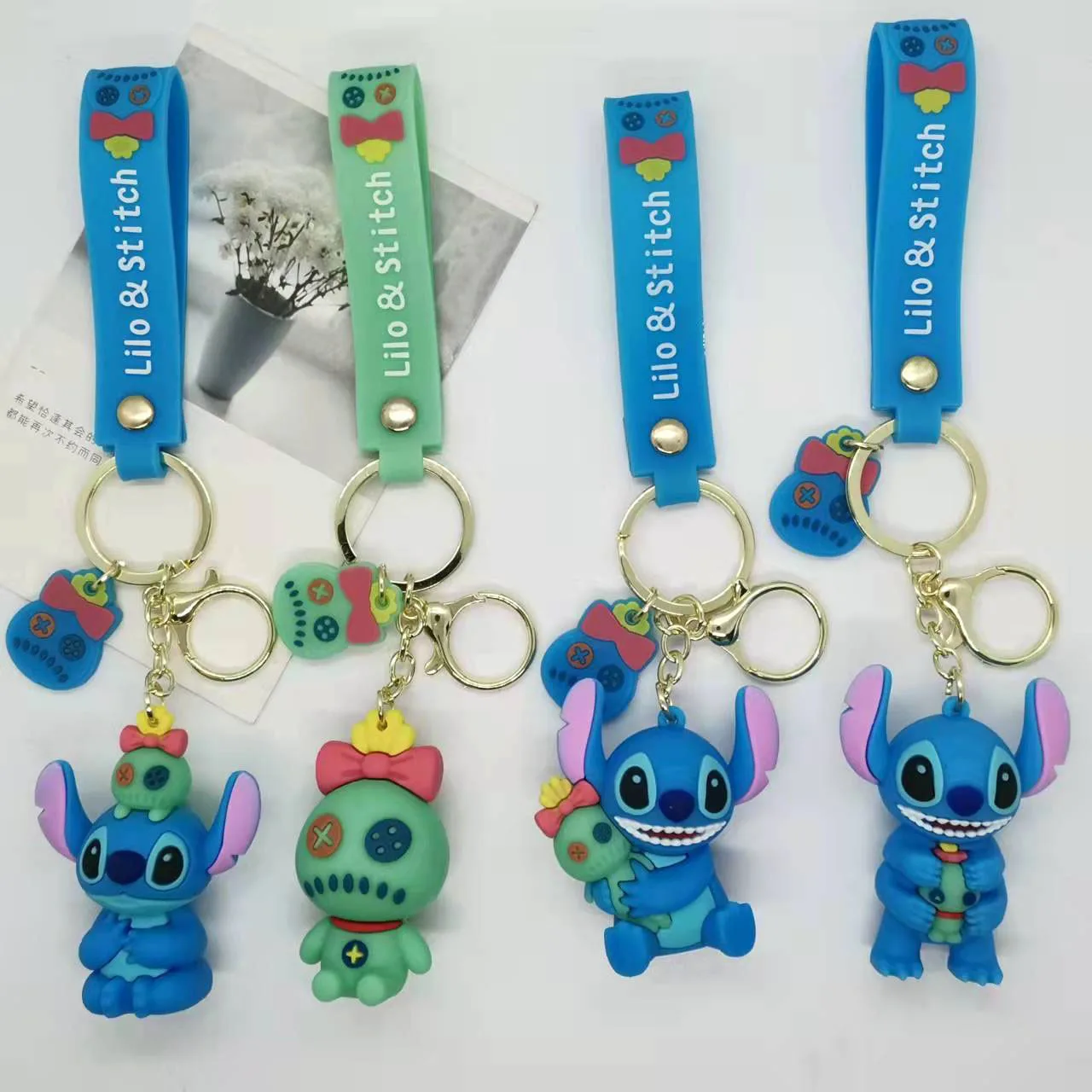 Disney Stitch Hugs Scrump Keychain Creative Cute Lilo & Stitch Keyring Fashion Bag Ornament Car Key Chain Gift for Girl Boy Kids