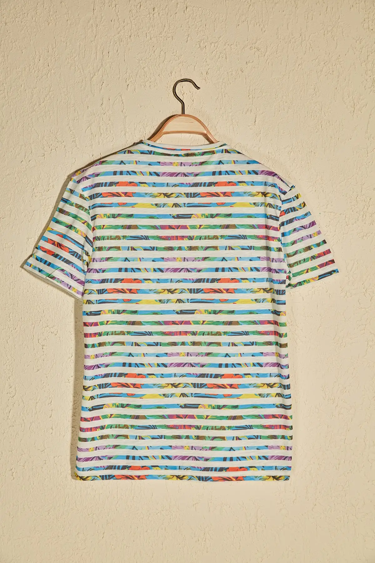 

Trendyol Male T-Shirt TMNSS20TS0945