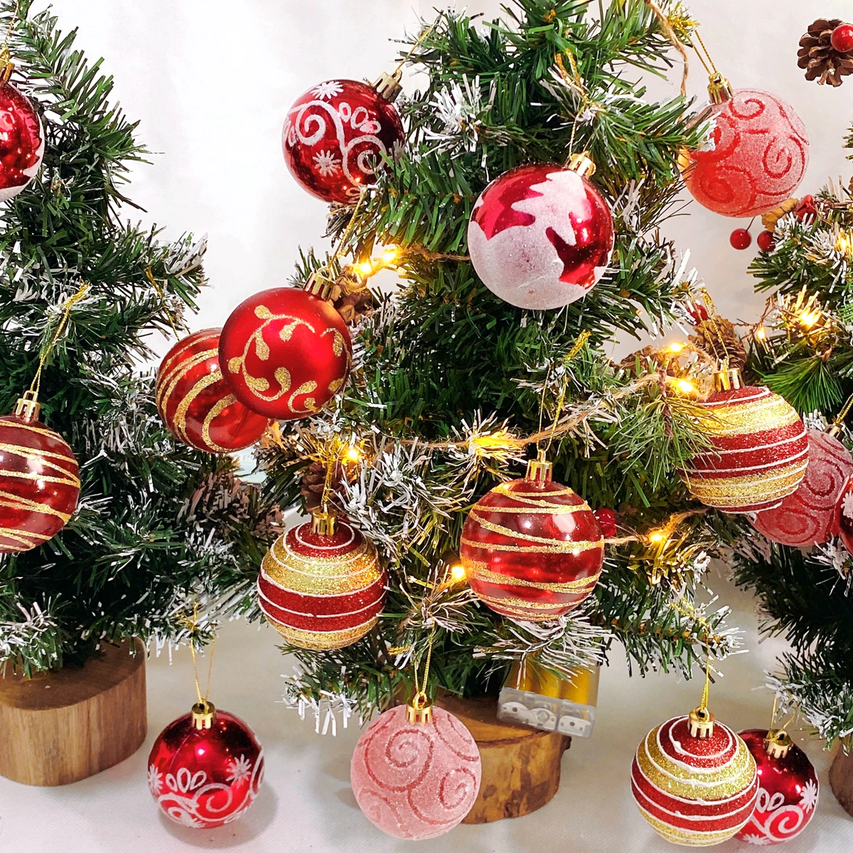 

LuanQI 24Pcs 6cm Christmas Balls Xmas Tree Hanging Pendant 2022 Merry Christmas Decoration For Home Navidad New Year Ornament