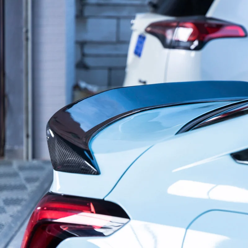Подходит для Cadillac Ct5 устанавливаемый за рубежом V-образный хвост без перфорации