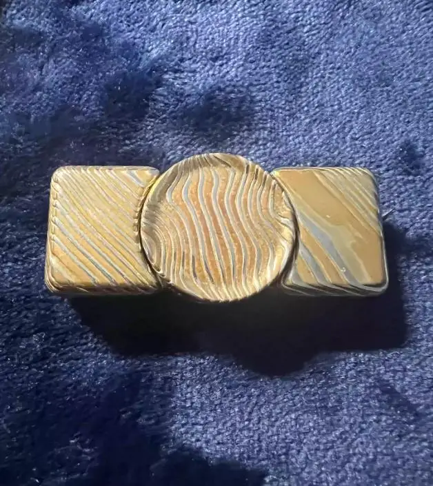 

Second-hand product EDC KAP fingertip gyroscope