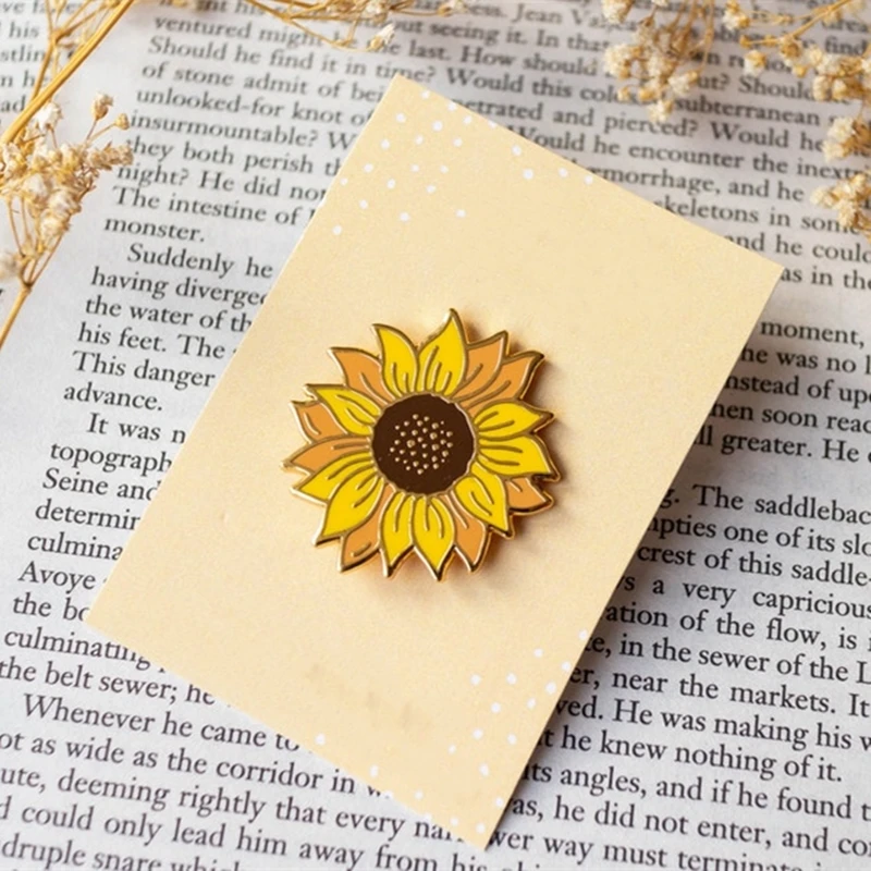 

Sunflower Enamel Pin Beautiful Flower Badge Brooch for Jewelry Accessory