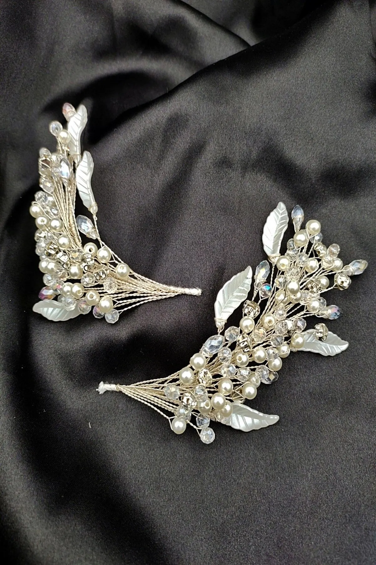 

Bridal Accessories Crystal And Pearl Detailed Bridal Tiara/Clasp (Pack Of 2) Wedding Handmade For Bride And Bridesmaids