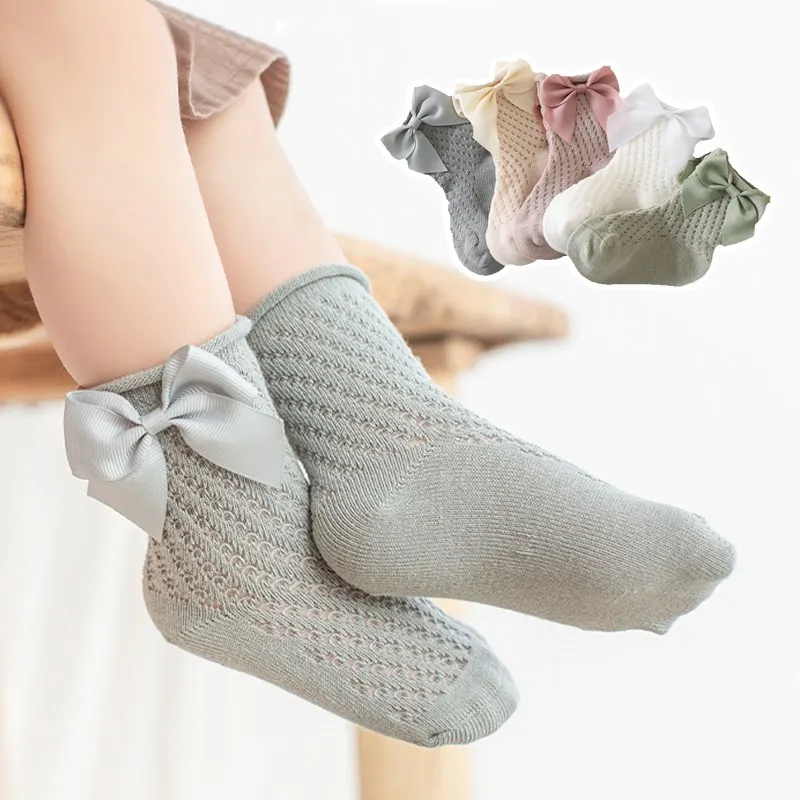 

Детские носки для девочек с большим бантом