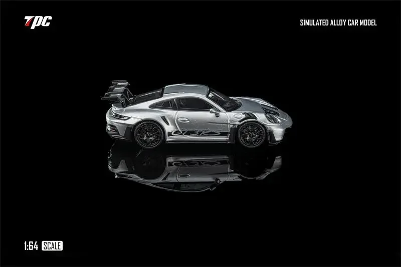 Фото Коллекционная миниатюрная модель автомобиля TPC 1:64 GT3 RS GT Silver / White Blue / Metallic Blue, литая под давлением №2