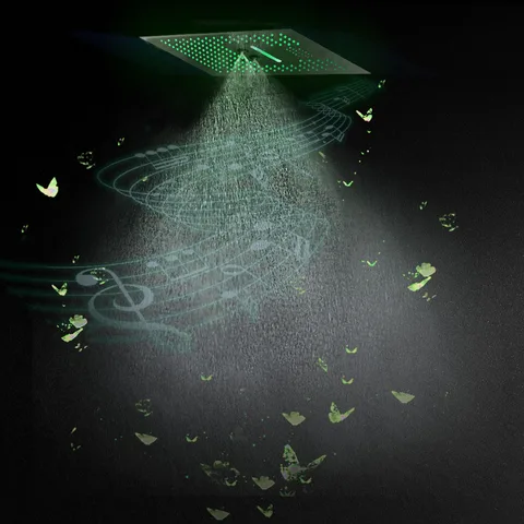 Әйелдерге арналған душқа арналған войер сағатындағы жасырын камера