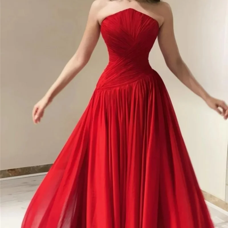 Атласное платье без бретелек плиссированное Деловое рукавов женское до пола