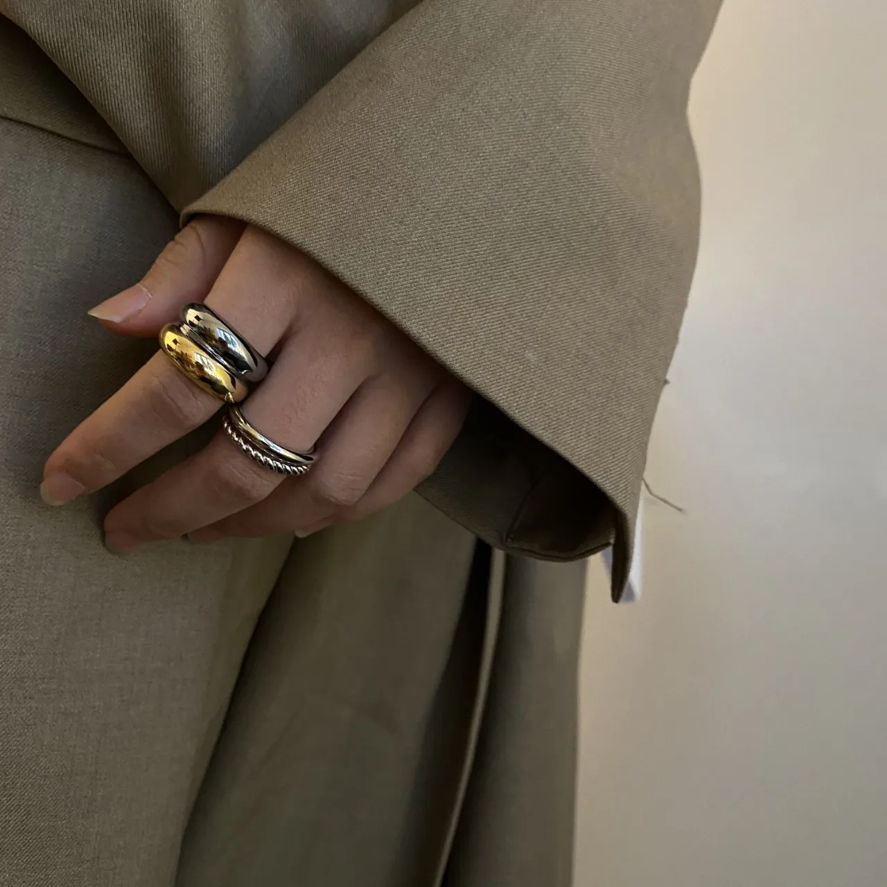 

Double tones chunky rings for women bolc thick two layered rings statement jewelry streetwear jewelry
